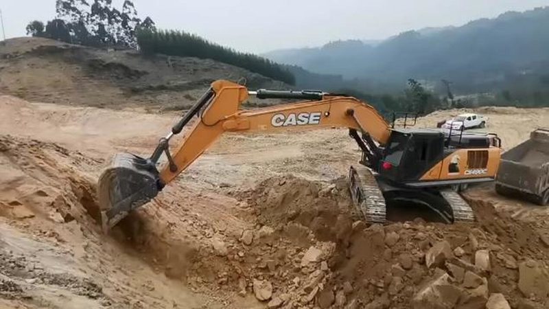 进口平地机：如何选择合适的厂家与型号**
